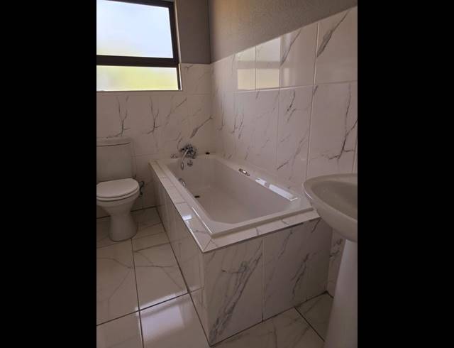 2 BEDROOM HOUSE FOR SALE IN SHARON PARK